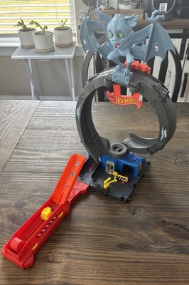 Hot Wheels City Bat Loop Attack Track Playset 2023 Full Set Only Launcher