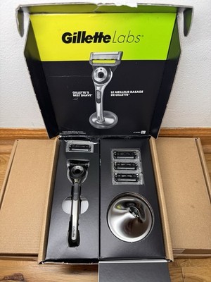 Gillette Labs Men's Razor with Exfoliating Bar w/ Stand 4 Cartridges (NEW)