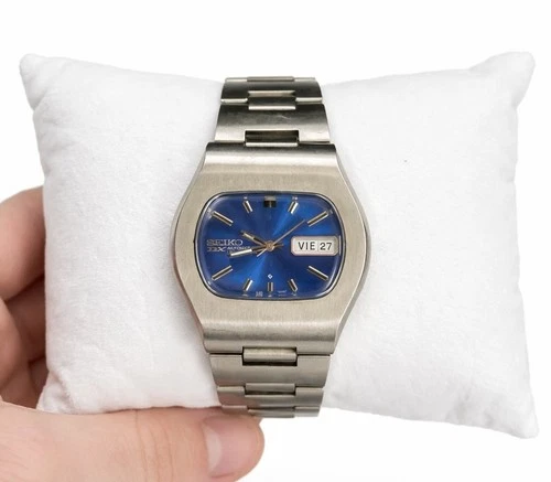 Vintage 1973 Seiko DX Men Automatic Watch Blue Dial Day/Date Indicator 6106-5467