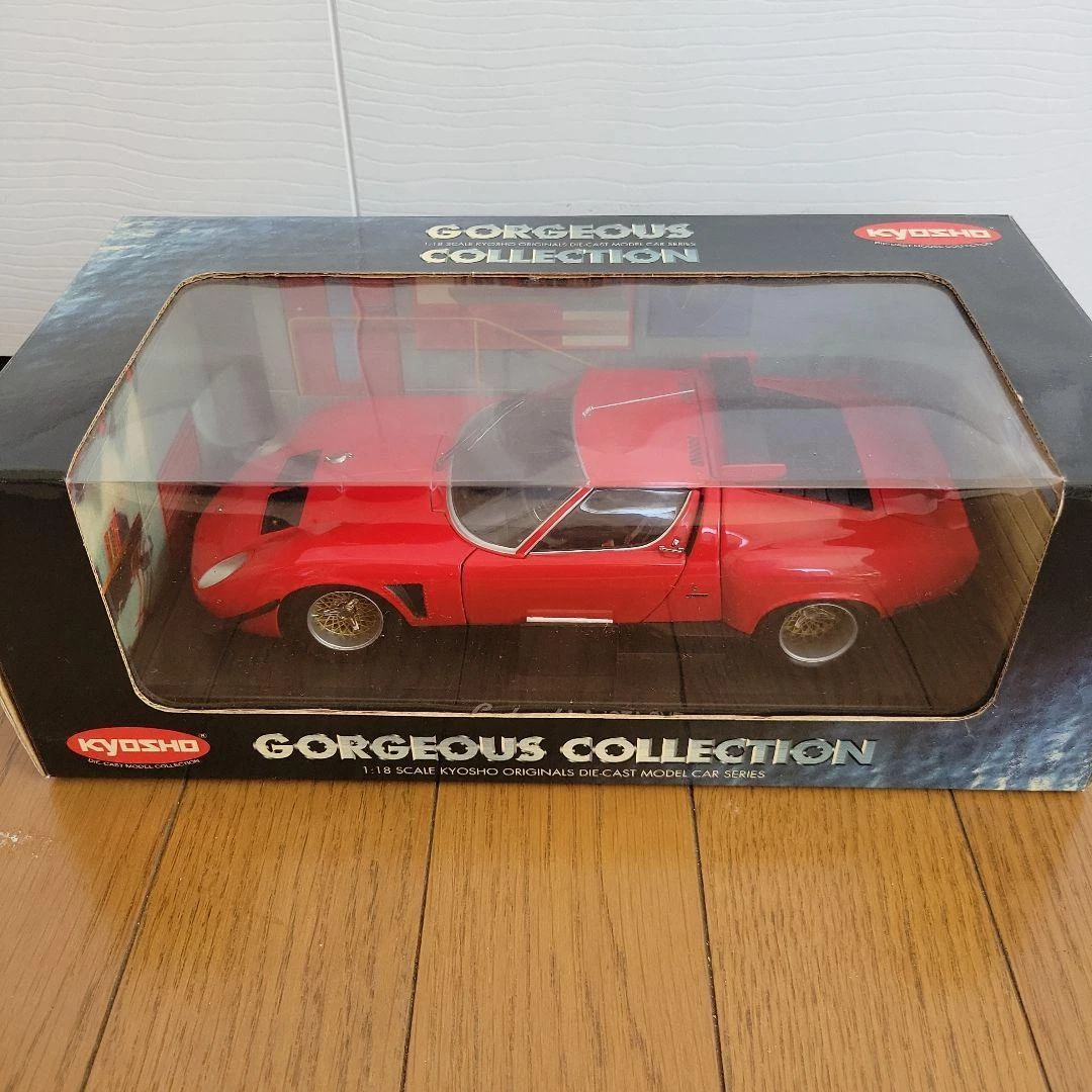 ランボルギーニイオタ1/18