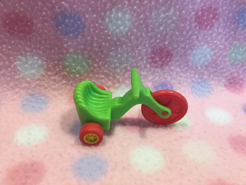 MCDONALD'S KIDS HAPPY MEAL VINTAGE MUPPET RIDING TRIKE
