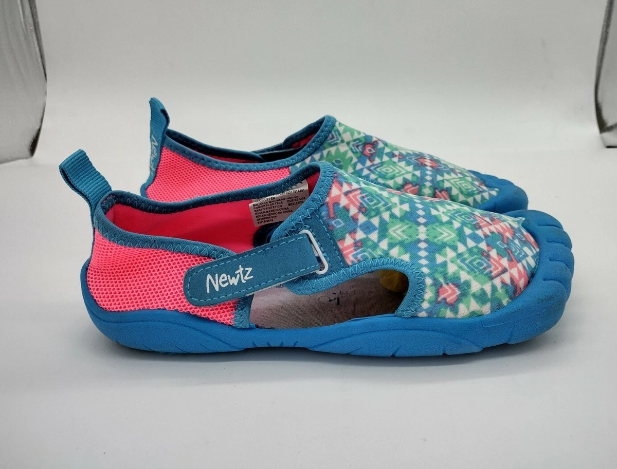 Girls size deals 2 water shoes