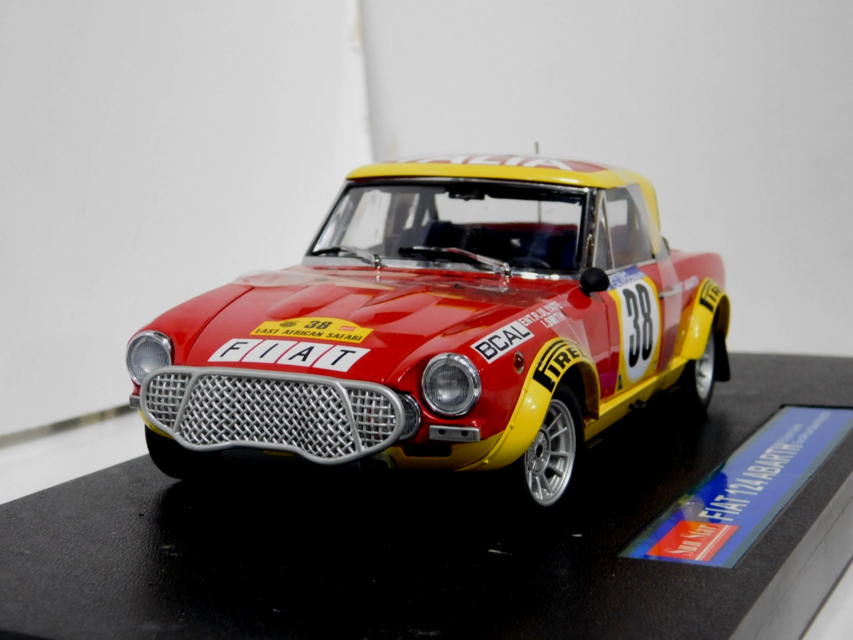 Fiat 124 Abarth N°38 - Sun Star 1/18 - Rallye East African Safari 1974