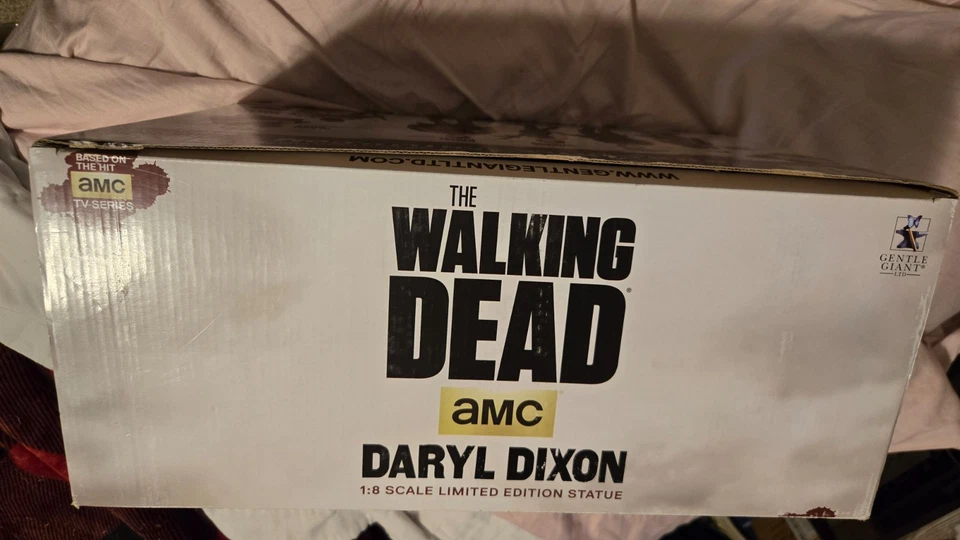 The Walking Dead Daryl Dixon + Lobos Escala 1/8 Estatua Gentle Giant 321/1000 Foto 4 de 4