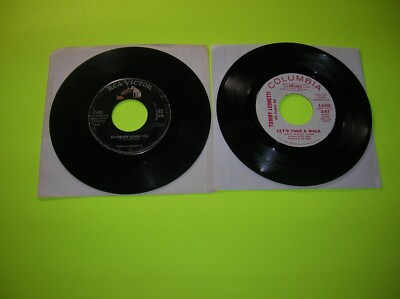 Lot of 2 Pop 45s  -  Tommy Leonetti  -  Let's Take A Walk & Soul Dance