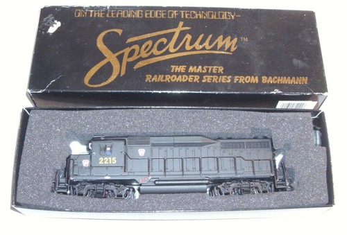 BACHMANN SPECTRUM PENNSYLVANIA EMD 6P30 DIESELLOK HO SCALE 2215 BOXED | Zustand: New