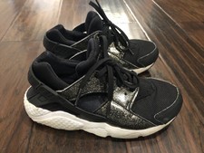 black huaraches with glitter