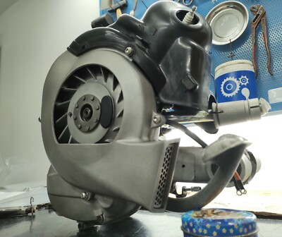 Presa Aria Vespa Destra - Ricambio Originale, Numero OEM 622839 - Foto 2