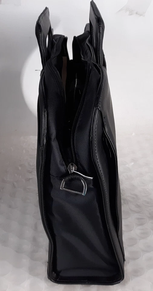 Bolso ejecutivo de cuero para computadora portátil Dell de 18" con correa para el hombro Foto 4 de 4