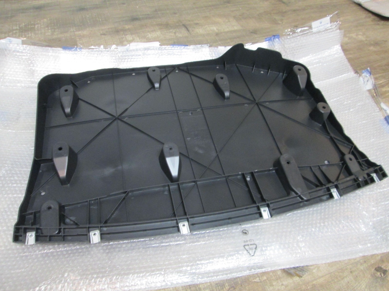 Maserati. Quattroporte 15 - Rear Aerodynamic Under Shield - NEW - # 670031359