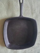 Unmarked Wagner Cast Iron Square Skillet Vintage Made in USA 11 1/4"