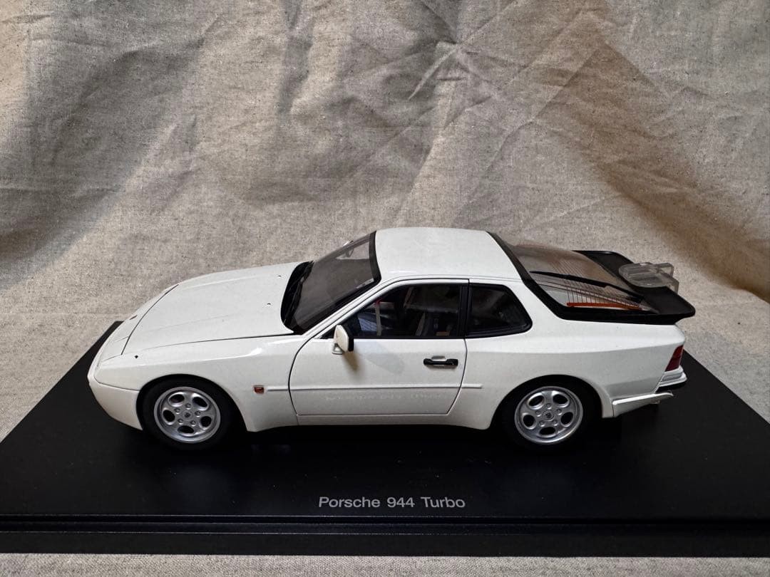 AUTOart ポルシェ 944 ターボ ミニカー1/18 AUTOart 1/18 Porsche 944 Turbo White Mini Car Unopened | eBay