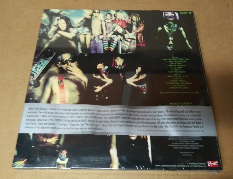 MARILYN MANSON PORTRAIT OF AN AMERICAN FAMILY  2009 VINYL BOX SET  WITH T-SHIRT - Image 2 of 2