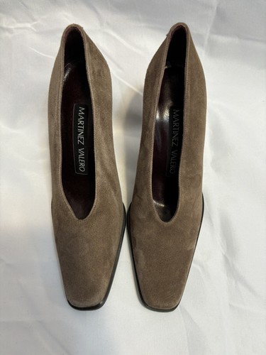 Martinez Valero Taupe Suede Heels Women’s Size 5 B - Picture 3 of 12