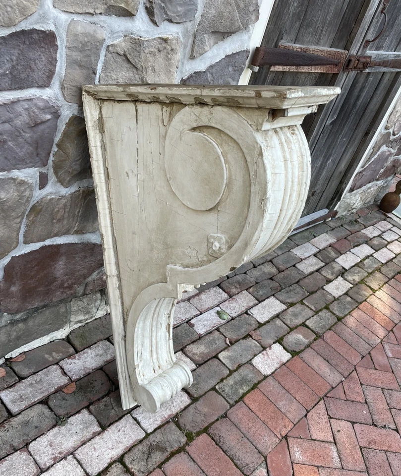 OUTSTANDING Massive Antique Wood CORBEL  in original Paint 40x22x8 Arch. Salvage - Image 4 of 4
