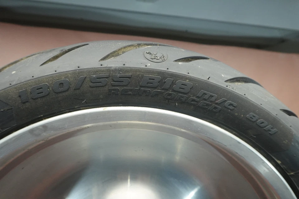 2002-2006 Harley Davidson VRSCA V-Rod задний METZELER обод шины колесо 180/55 B18 - Изображение 4 из 4