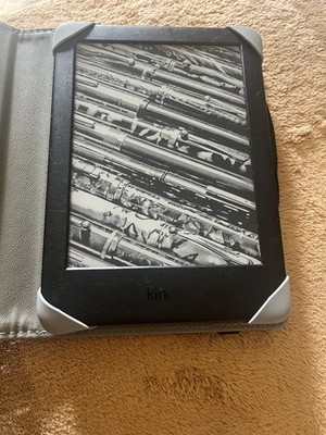 Amazon Kindle Paperwhite (第10世代) 8GB KINDLE PAPERWHITE 10TH GEN EREADER | 8GB WIFI 6
