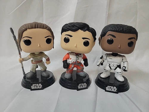 2015 Funko Pop! Star Wars The Force Awakens Poe 72, Finn Trooper 76, Rey 58