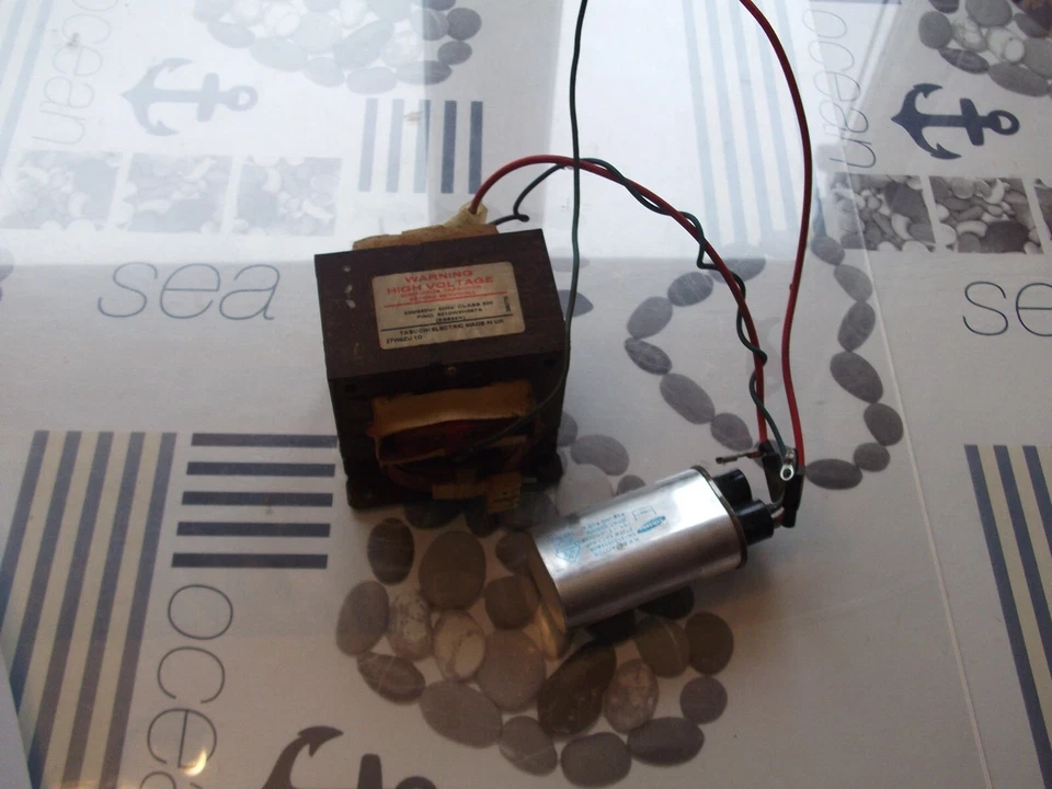 Ersatzteil Travo Hochspannungstransformator Mikrowellen Privileg 6670