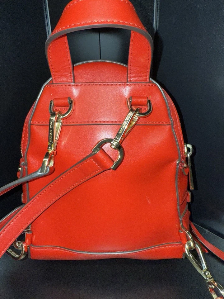 Mochila Michael Kors Mini Cuero Rojo Cremallera Foto 4 de 4