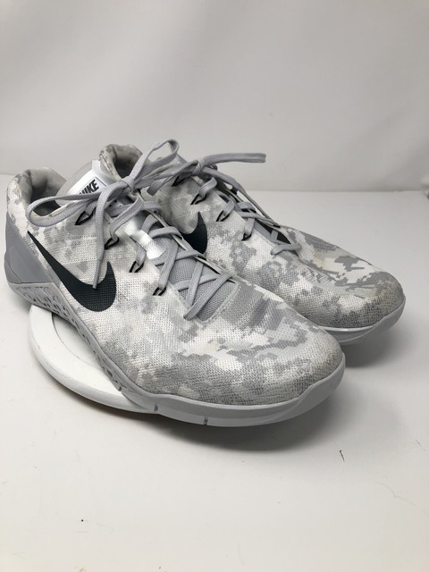 grey camo nike shoes
