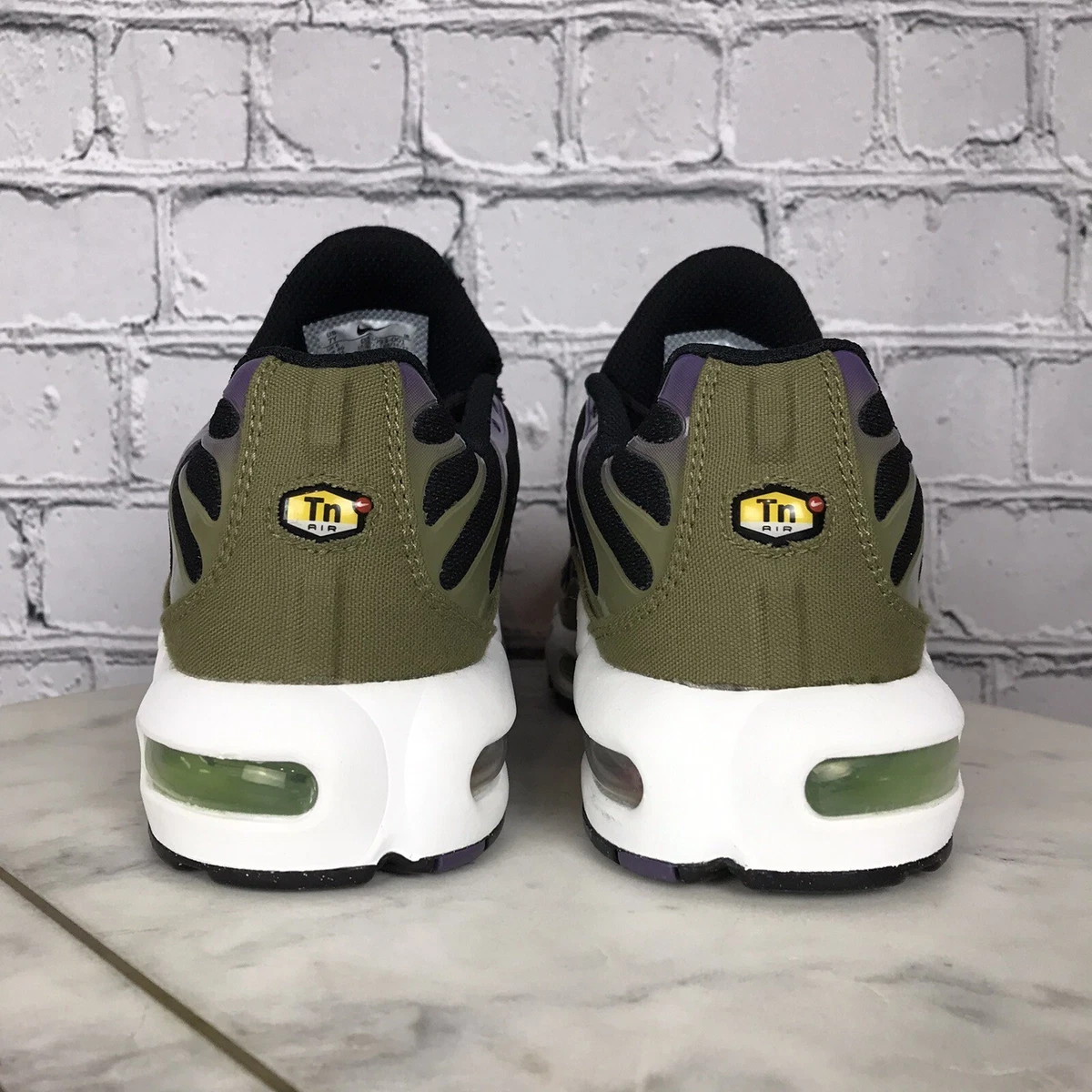 Nike air max top plus olive green womens