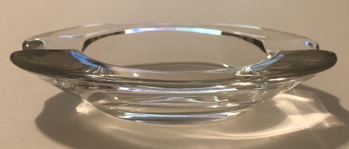 Vintage 5” Clear Oval Ashtray - Picture 4 of 4