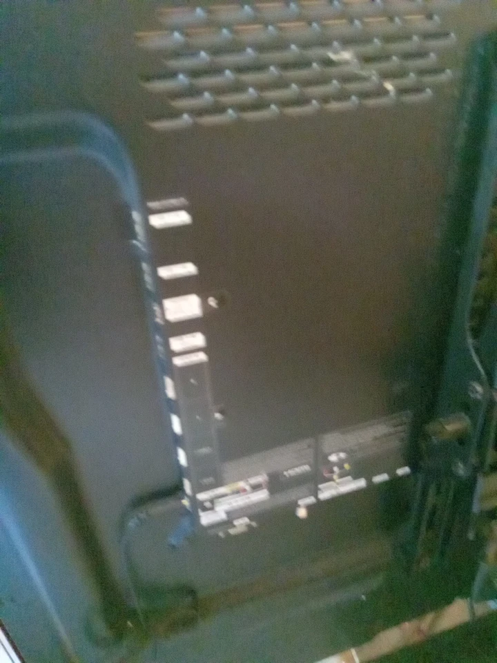 42" Samsung Smart Tv - Image 4 of 4