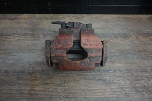 Bremssattel vorne rechts VW T5 Kombi Bus 7H 1.9 TDI Bj: 2006 7H0106A VW