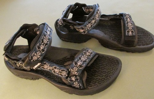Teva Sandals 6670 Men's Size 9 Blue Black Tribal Excellent Pre-owned Condition