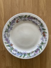Vintage Keramik runder Kuchenst&auml;nder Flieder/Gr&uuml;n/Rot Blumenmuster sehr guter Zustand