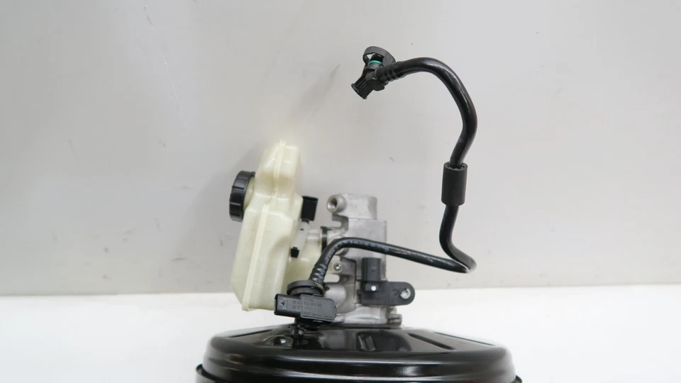 2018-2022 Volkswagen Tiguan OEM 2.0L Power Brake Booster W/Master Cylinder - Image 4 of 4