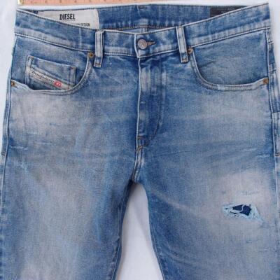 Jeans Diesel D-STRUKT Pour Homme - Taille W32 L34 - Bleu Délavé - Coupe Ajustée Droite