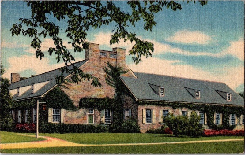 New York Postcard: The Franklin Roosevelt Library And Museum At Hyde Park