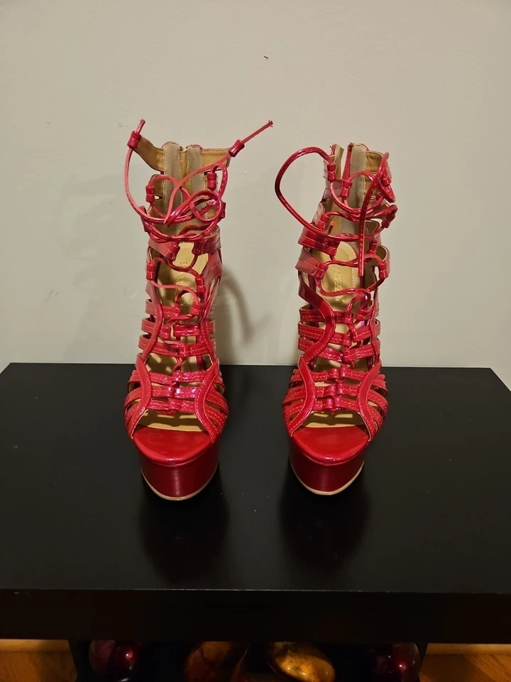 Sandalias de plataforma de tacón Shante by SHOEDAZZLE rosa intenso charol sintético 6,5", talla 8,0 Foto 3 de 4