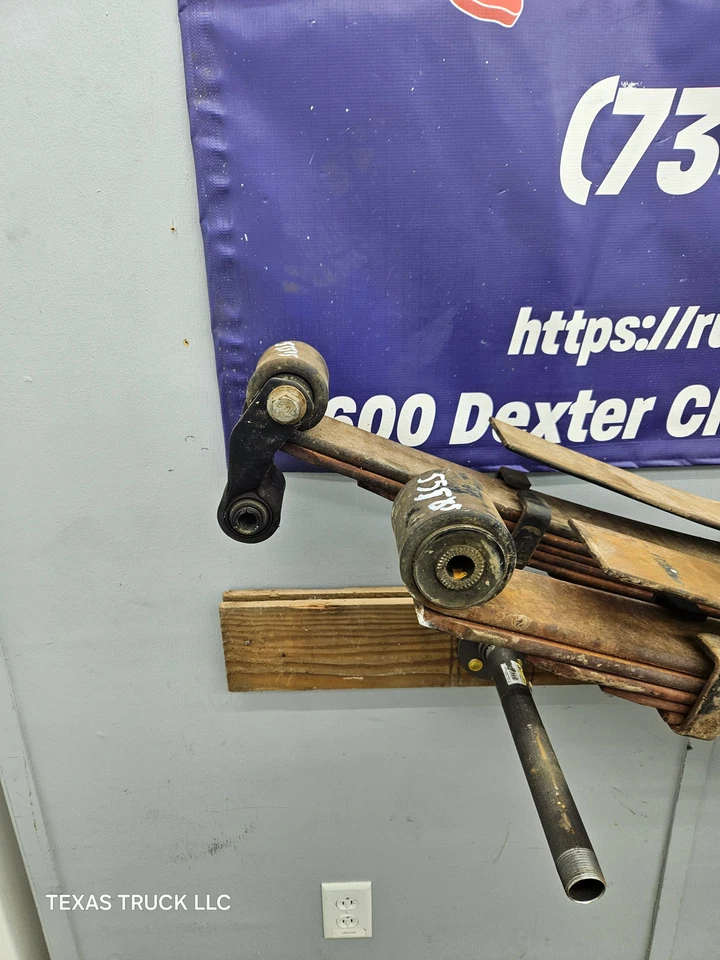 Par de resortes de hoja traseros Super Duty Ford F250 F350 F450 F550 1999-2007 Foto 2 de 4