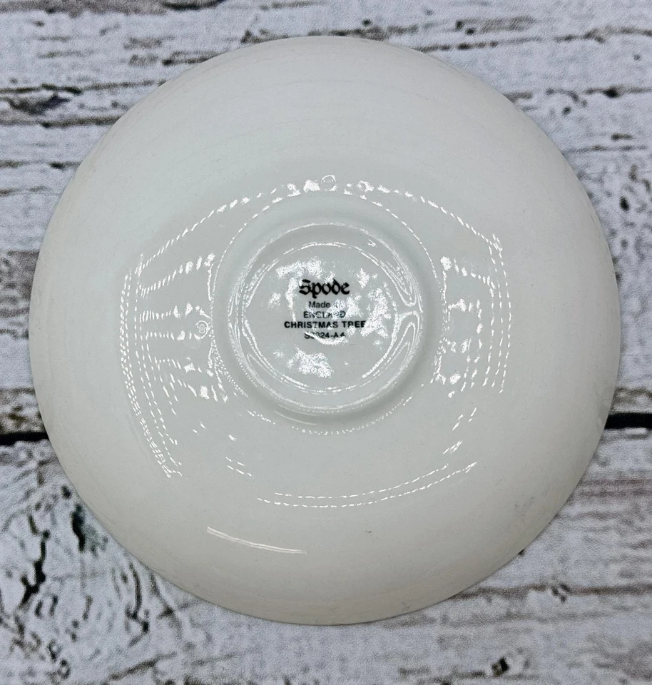 Spode Christmas Tree Saucer Plate Green Holly Berry Rim England 3244-A - Image 2 of 2