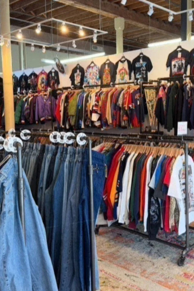 Upgrade your closet! Vintage + Modern Great Brands 7/10