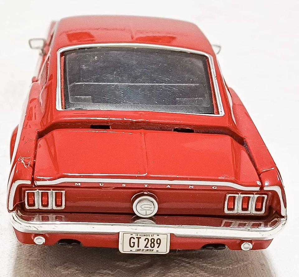 Maisto Ford Mustang GT (1967) Scala 1/24. Very good condition, 4 aperture - Immagine 4 di 4