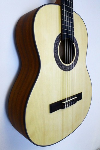 Turner TDC1 classical guitar & hard foam case- mahogany with solid spruce top - Picture 11 of 21