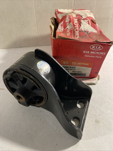 KIA CARNIVAL/SEDONA 2.9 DIESEL SUPPORTO MOTORE OEM 0K55439070 - Foto 13 di 13