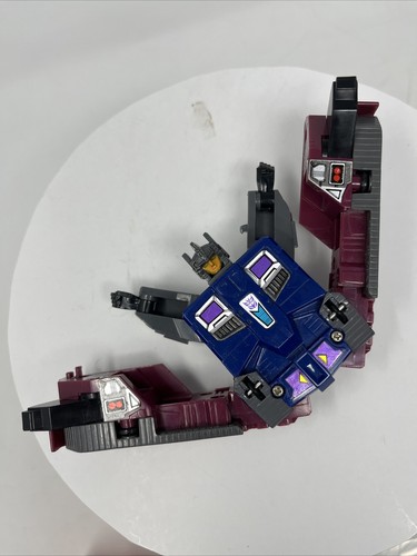 Vintage G1 Transformers QUAKE (Targetmasters) Action Figure 1987 Takara Tomy - Picture 6 of 10