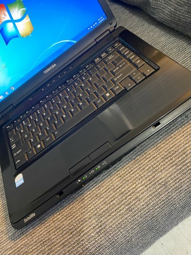 Toshiba satellite L305-S5896(Intel Pentium/4GB/160GB/Win7/Office07)-Great Shape - Picture 6 of 12