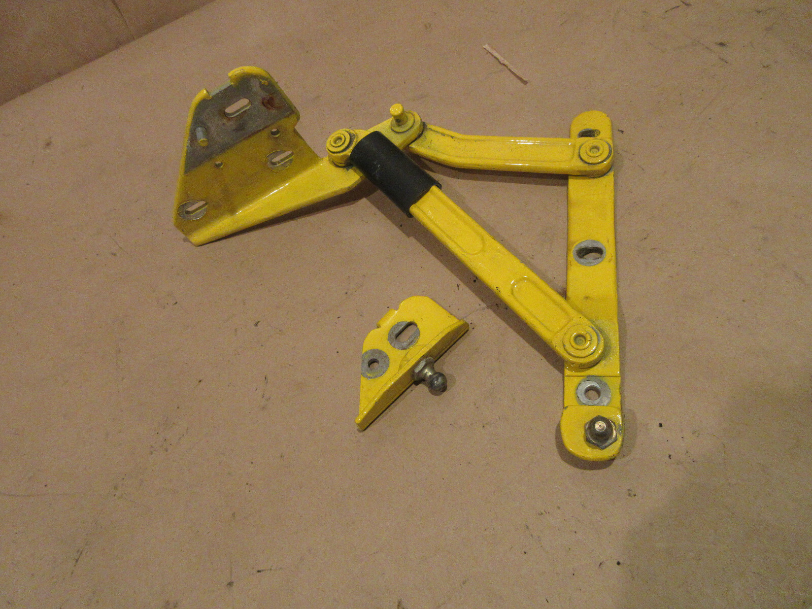 Ferrari 550, 456, 575  - LH Trunk Lid Hinge  P/N 63143100