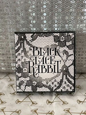 Lippenstift Queen Black Lace Rabbit Cream Blush 2g Neu und Originalverpackt