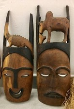 COPPIA MASCHERE ETNICHE DA PARETE PROVENIENTI DAL MAGADASCAR USATE
