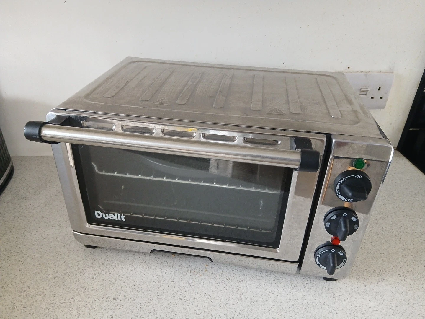 Dualit Mini Electric Oven CM018 Stainless Steel Timer Fan Assisted Tested Workin
Opens in a new wind