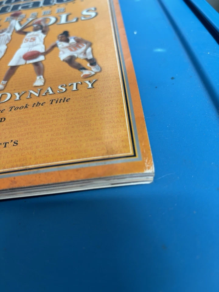 Sports Illustrated Commemorative UT Lady Vols Basketball Champs April 17, 2008 - Image 3 of 4