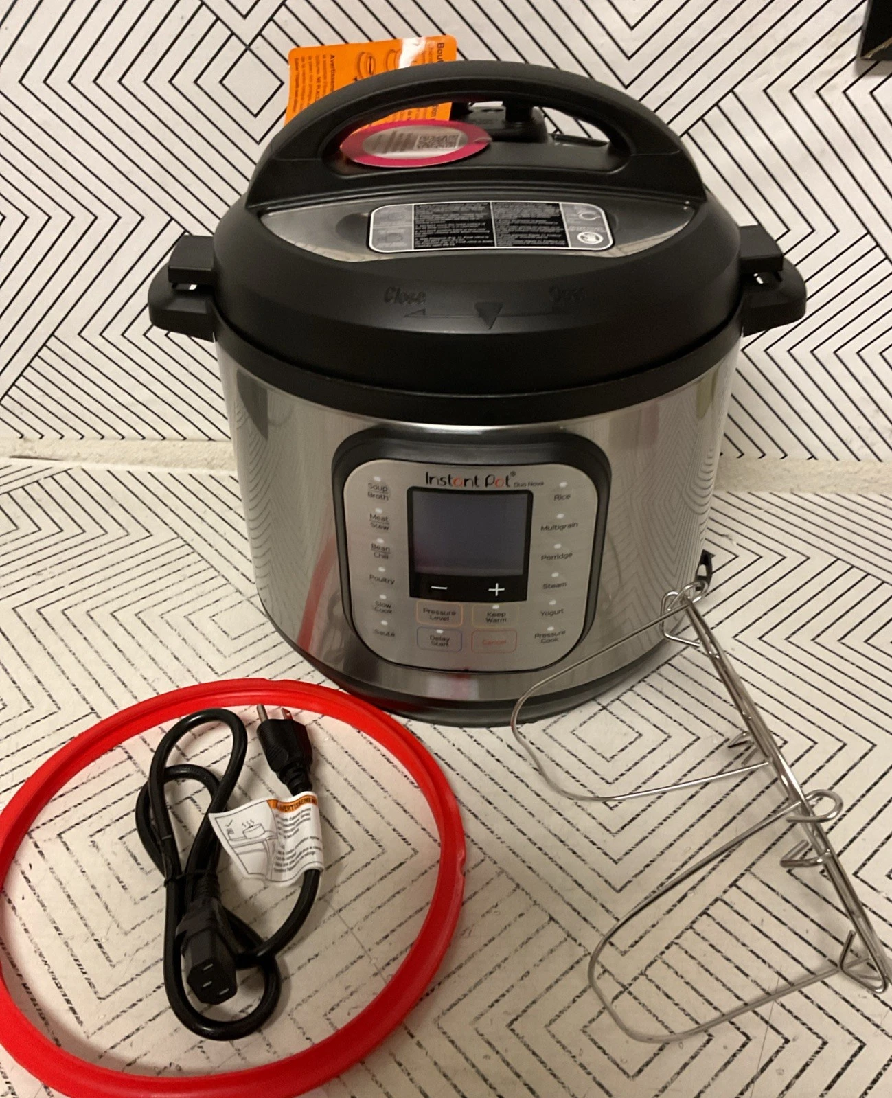 🥩 Instant Pot Duo Nova 6 quart 7-in-1 Programmable Pressure Cooker🆕AS SHOWN