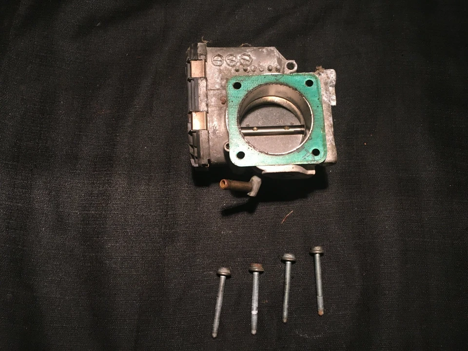 Volkswagen Beetle 2001-2005 2,0 L AZG cuerpo del acelerador con pernos Foto 2 de 2